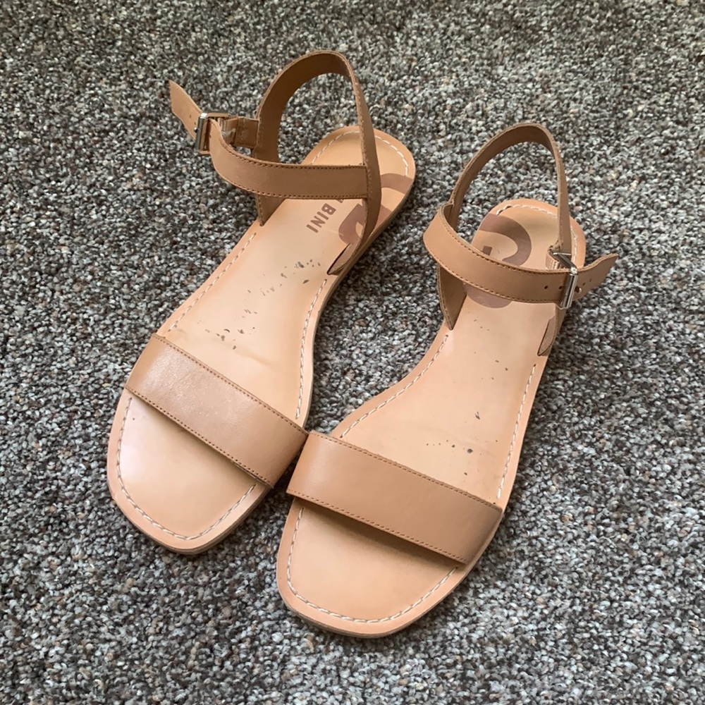 Gianni Bini Sandals Size 9